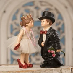 Bethany Lowe Valentine Kiss